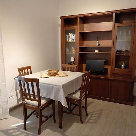 Casa Cozy - Comodo Appartamento In Asti Centro Esterno foto